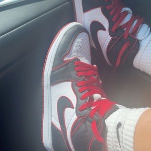 Jordan 1 bloodlines